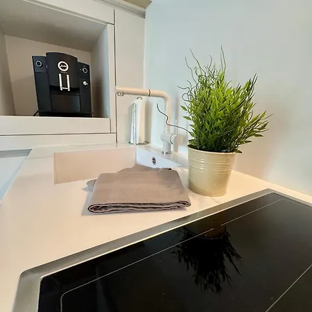 Kaeptn Brass 1 App 2 Wiesenweg *